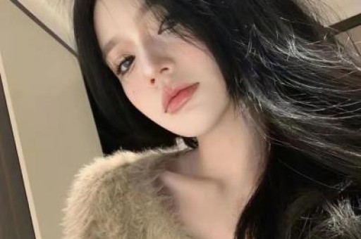 “曝林俊杰大嫂想吃绝户”登上热搜；林俊杰与大哥社交平台互相取关删除与大哥大嫂合影有爆料称联合闺蜜冒充其女友同学散布黑料