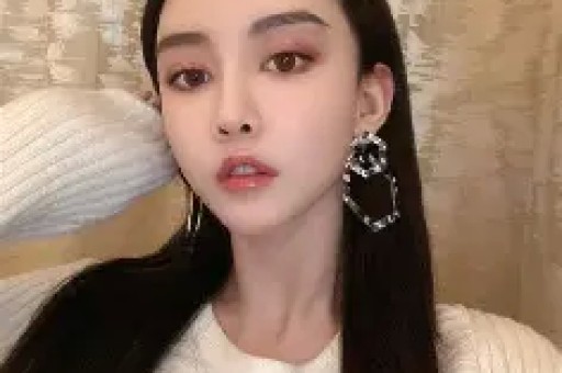 斗鱼女主播忘关摄像头私密画面流出！虚假人设彻底翻车