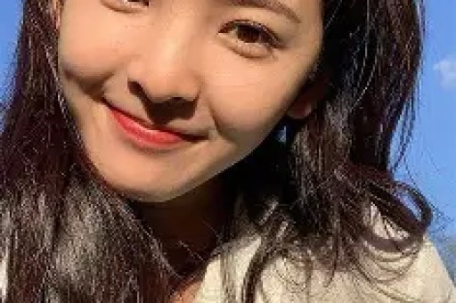 赵露思真算得上内娱第一个因生病塌房的艺人了
